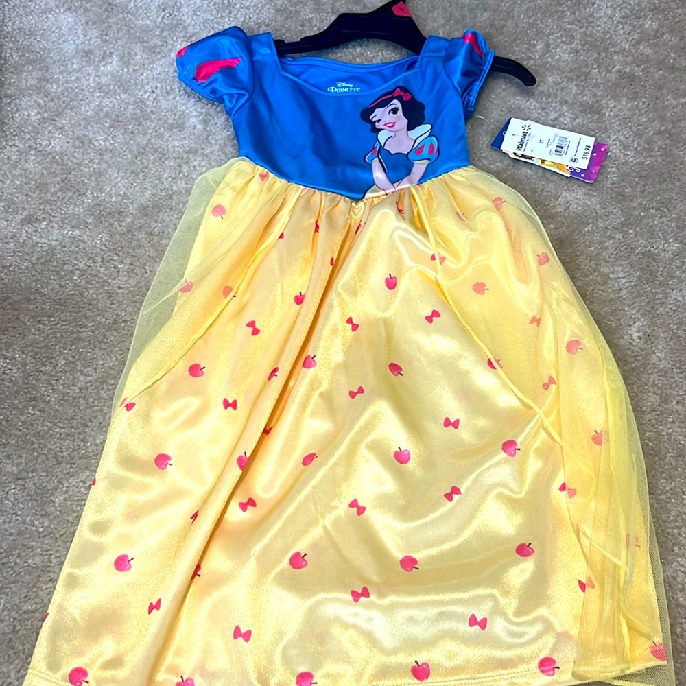 NWT Disney Snow White Nightgown/Dress